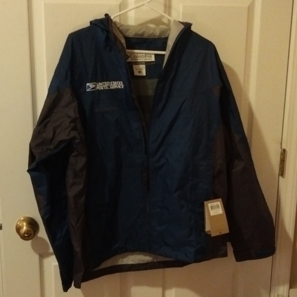 Columbia Other - Columbia rain jacket 🧥
